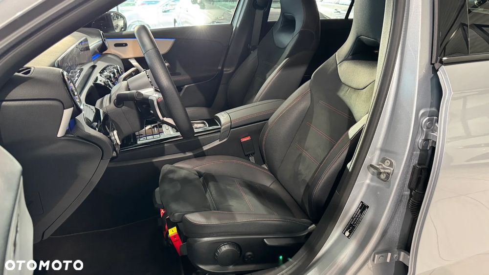 Mercedes-Benz Klasa A 200 AMG Line 7G-DCT - 13