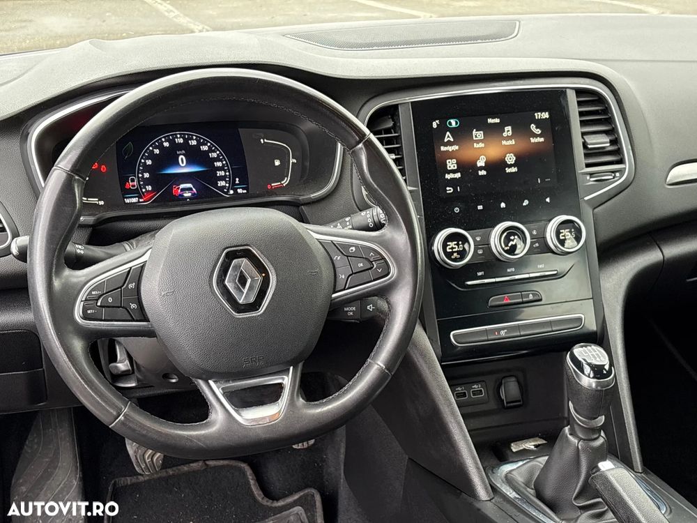 Renault Megane Blue dCi 116 Zen - 8