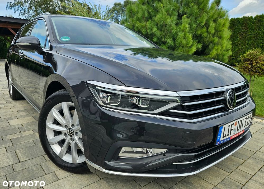 Volkswagen Passat - 16