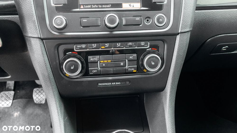 Volkswagen Golf VI 1.6 TDI Comfortline - 18