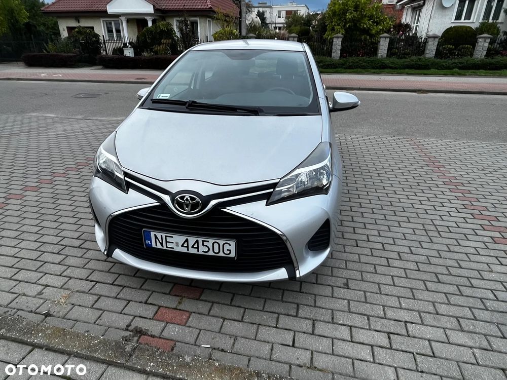 Toyota Yaris - 10