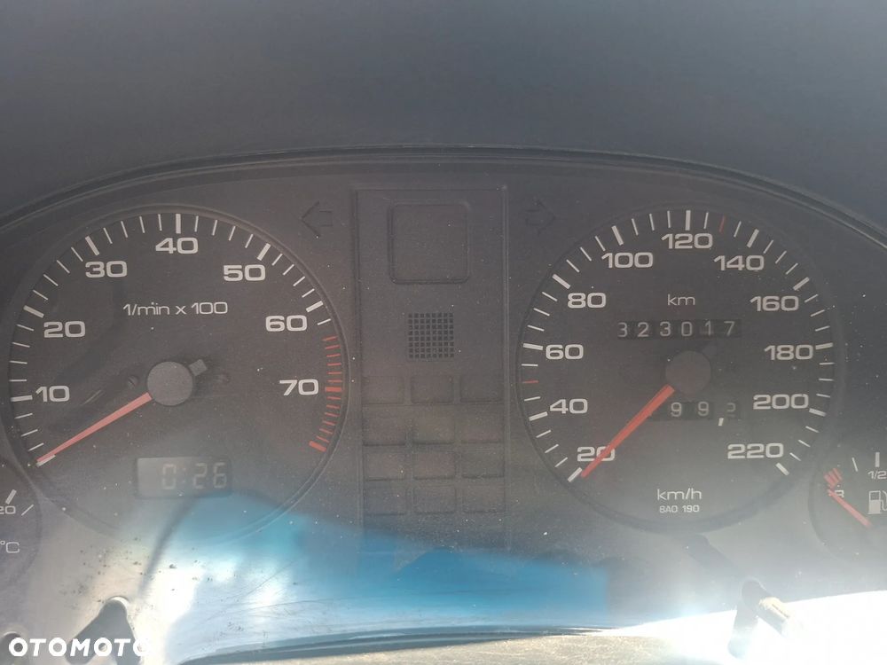 Audi 80 2.0 E - 8