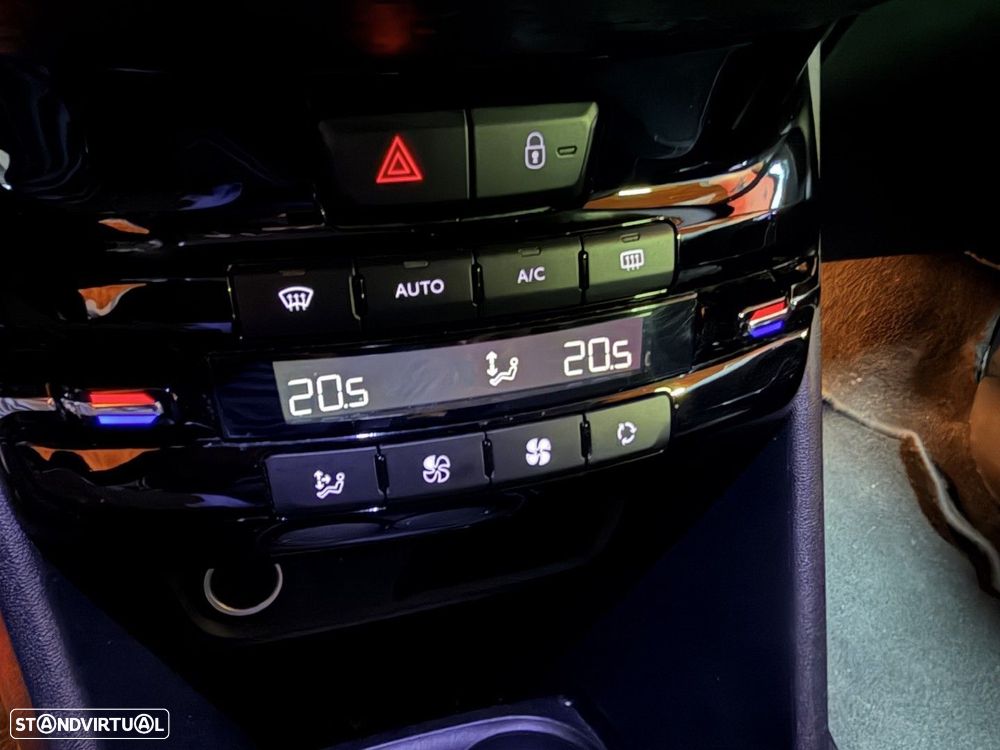 Peugeot 208 1.2 PureTech Allure - 14