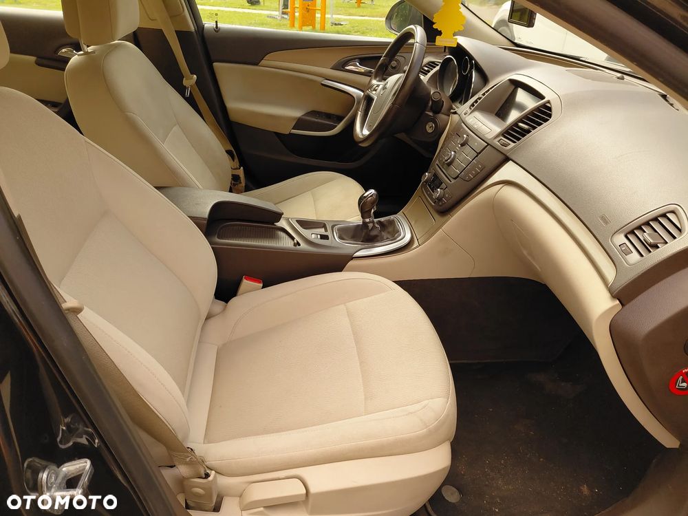 Opel Insignia - 16