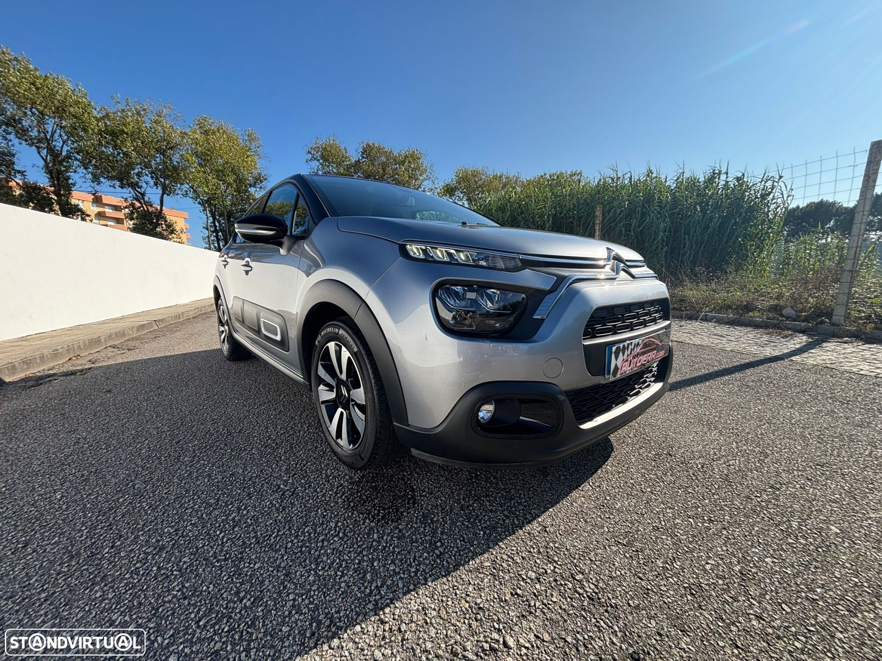 Citroën C3 1.2 PureTech Shine - 10