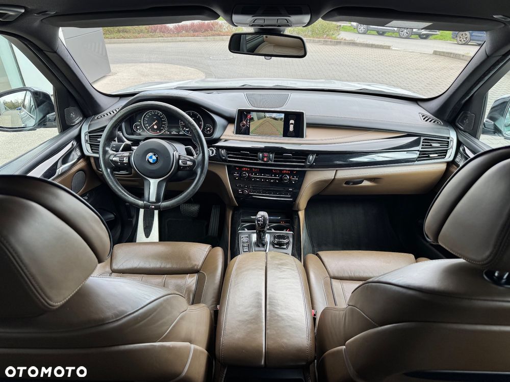 BMW X5 M M50d - 16