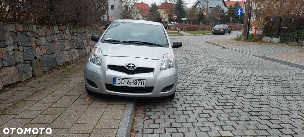 Toyota Yaris 1.33 Prestige - 1