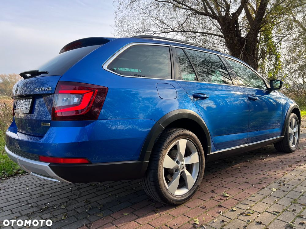 Skoda Octavia Scout 2.0 TDI 4x4 DSG - 3