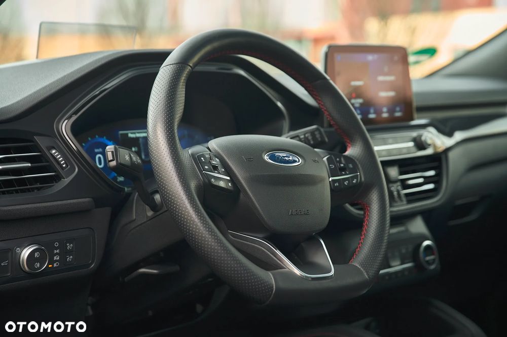 Ford Kuga 2.0 EcoBlue 4x4 ST-LINE X - 19