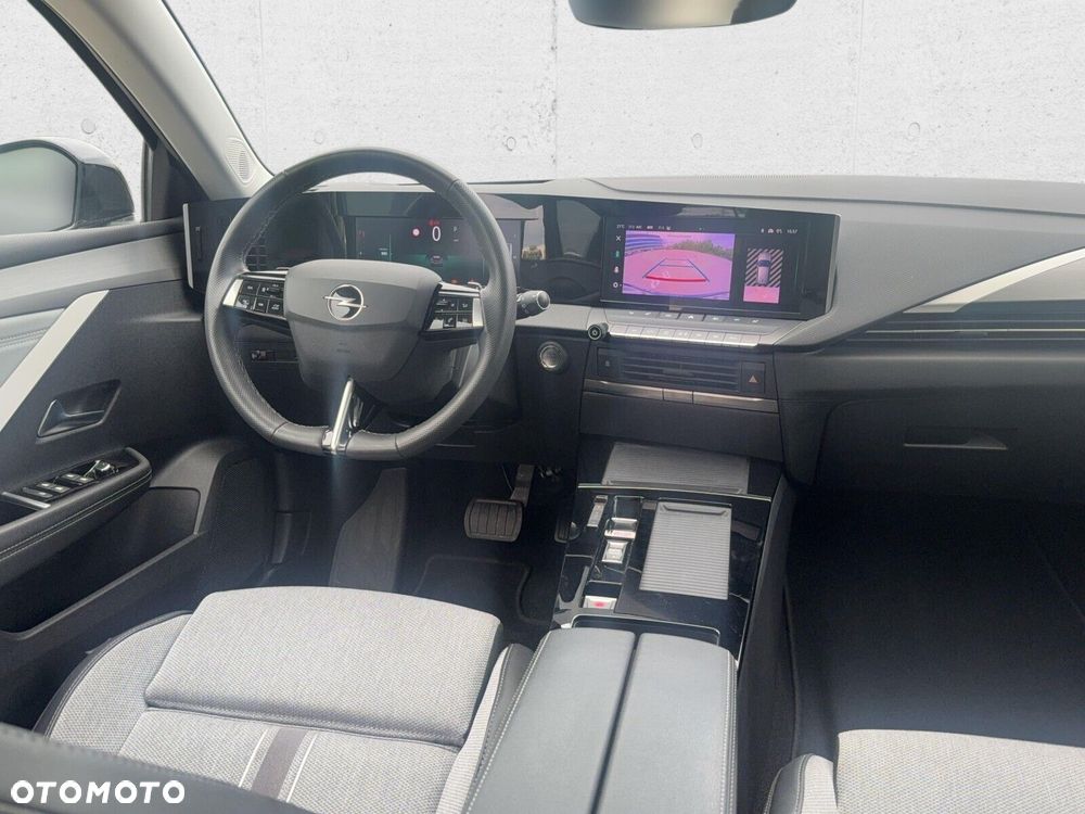 Opel Astra 1.2 T Elegance S&S - 18