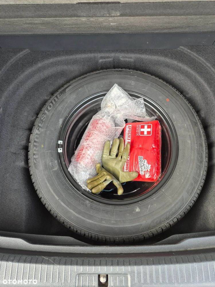 Volkswagen Golf VII 1.6 TDI BlueMotion Trendline - 13