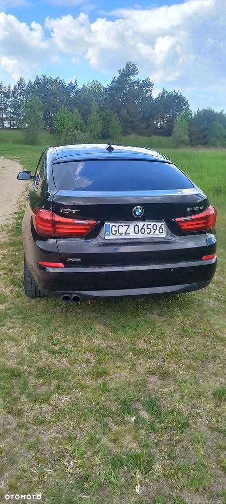 BMW Seria 5 530d xDrive - 8