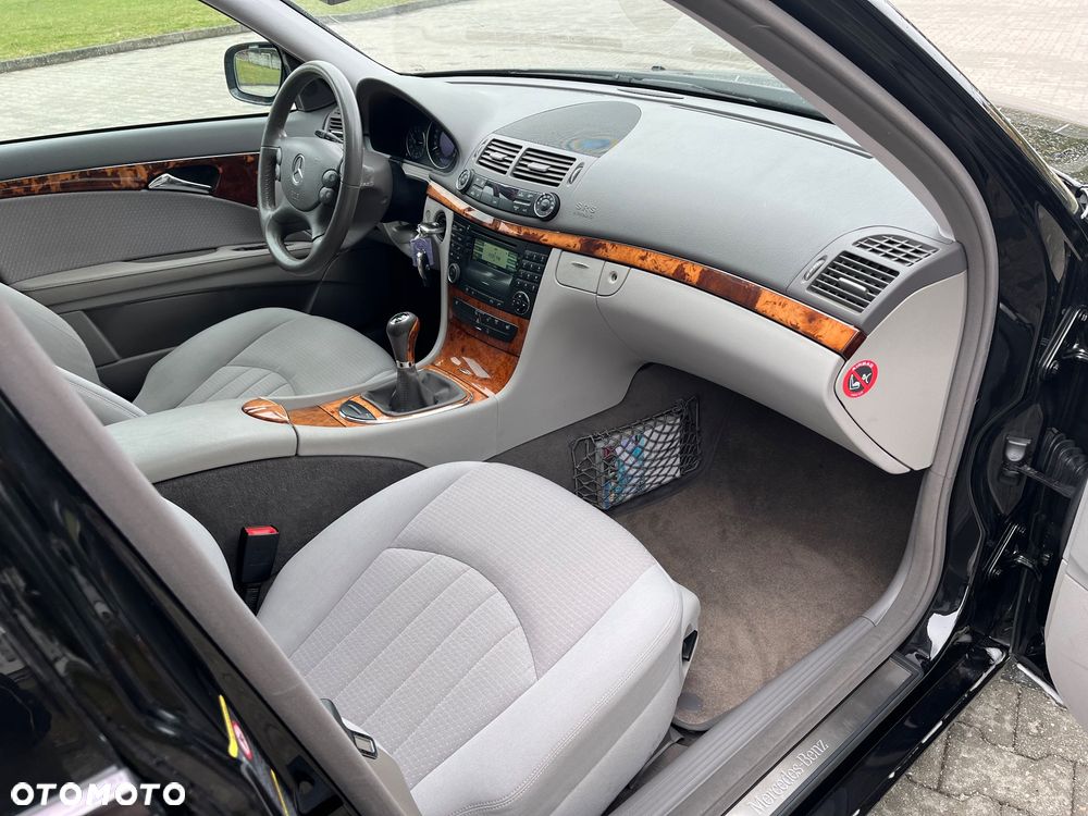Mercedes-Benz Klasa E 200 Kompressor Elegance - 9