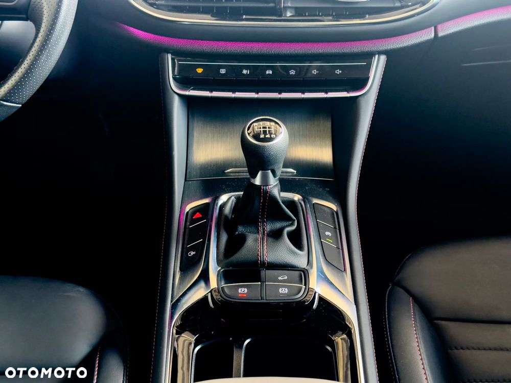 MG HS 1.5 T-GDI Exclusive - 18