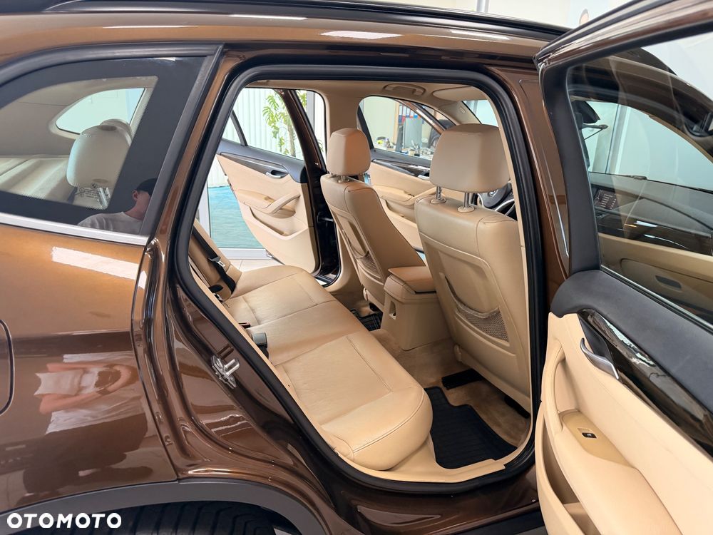 BMW X1 xDrive18d Sport Line - 27