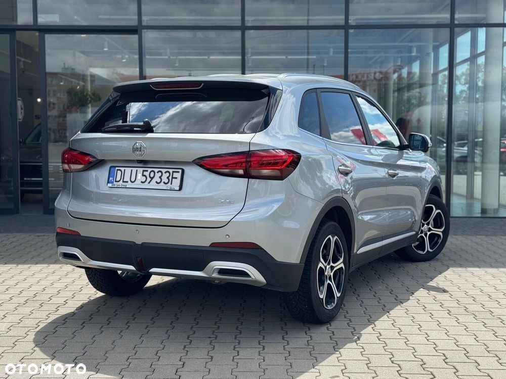MG ZS - 5