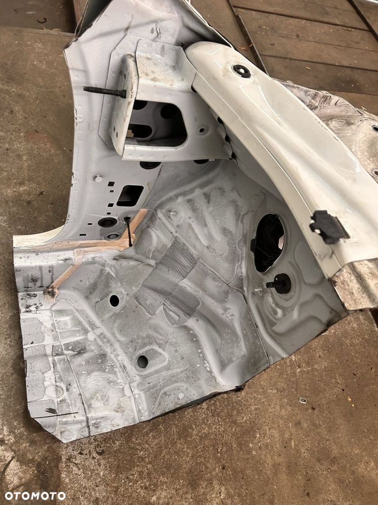 PRZEDNIA ĆWIARTKA PRAWA/LEWA PODŁUŻNICA FATRUCH HB 5D 12-20 Audi A3 8V 0V4 LY9K - 5