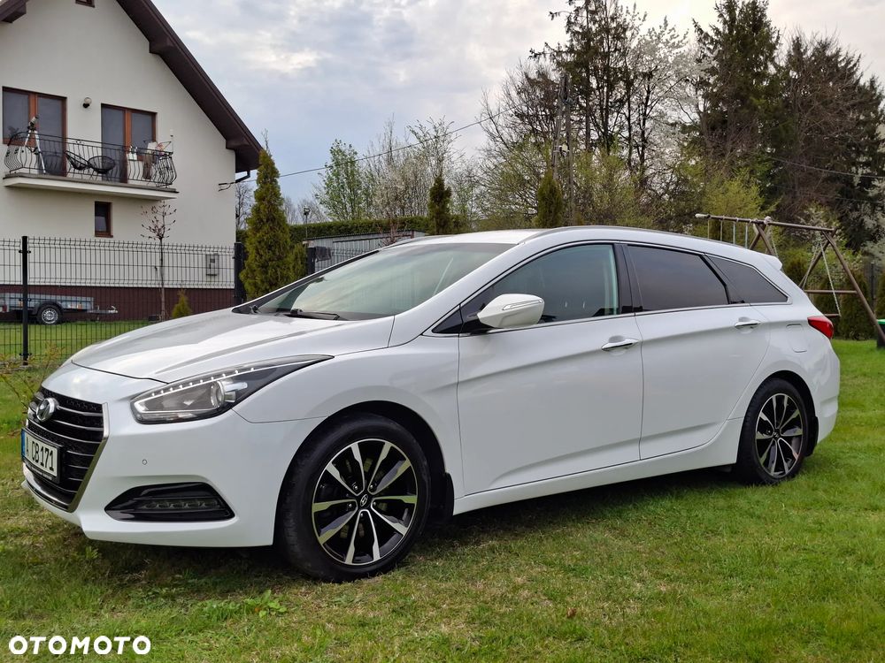 Hyundai i40 Kombi 1.7 CRDi Premium - 9