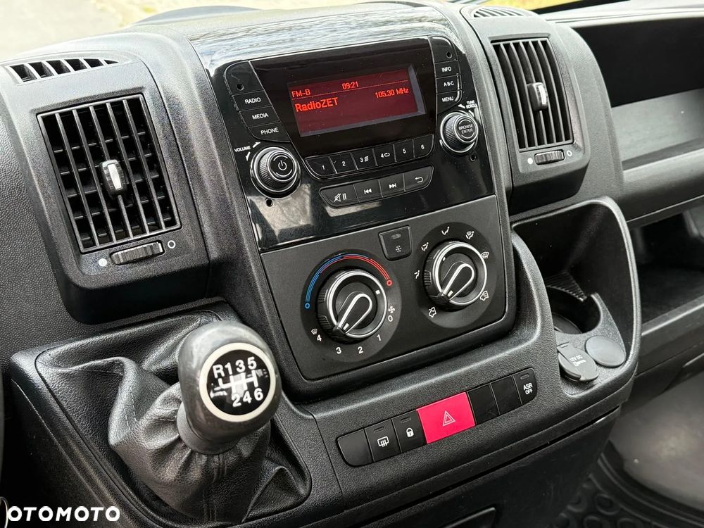 Peugeot BOXER 2,2 HDI | 150KM | 2016r | Nowy najazd 5m | Wyciągarka | Pneumatyka - 12