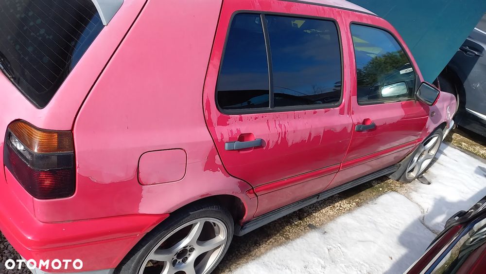 Volkswagen Golf - 8