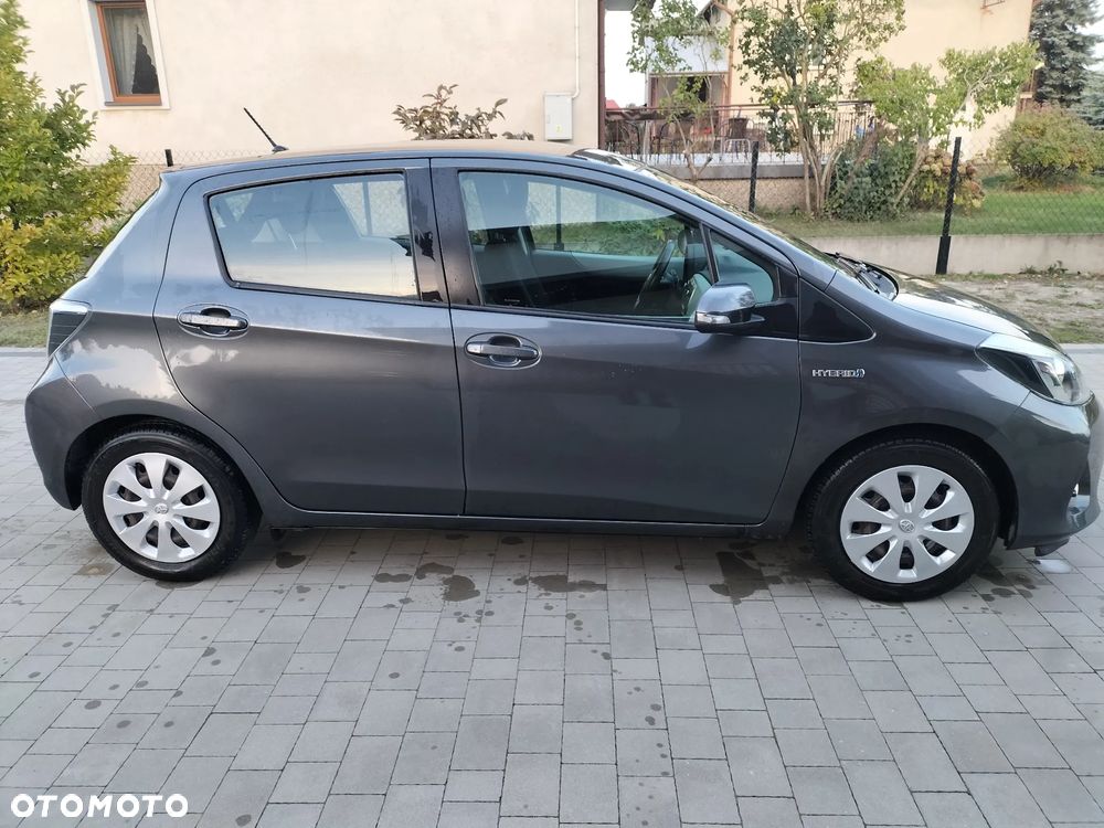 Toyota Yaris Hybrid 1.5 VVT-i - 1