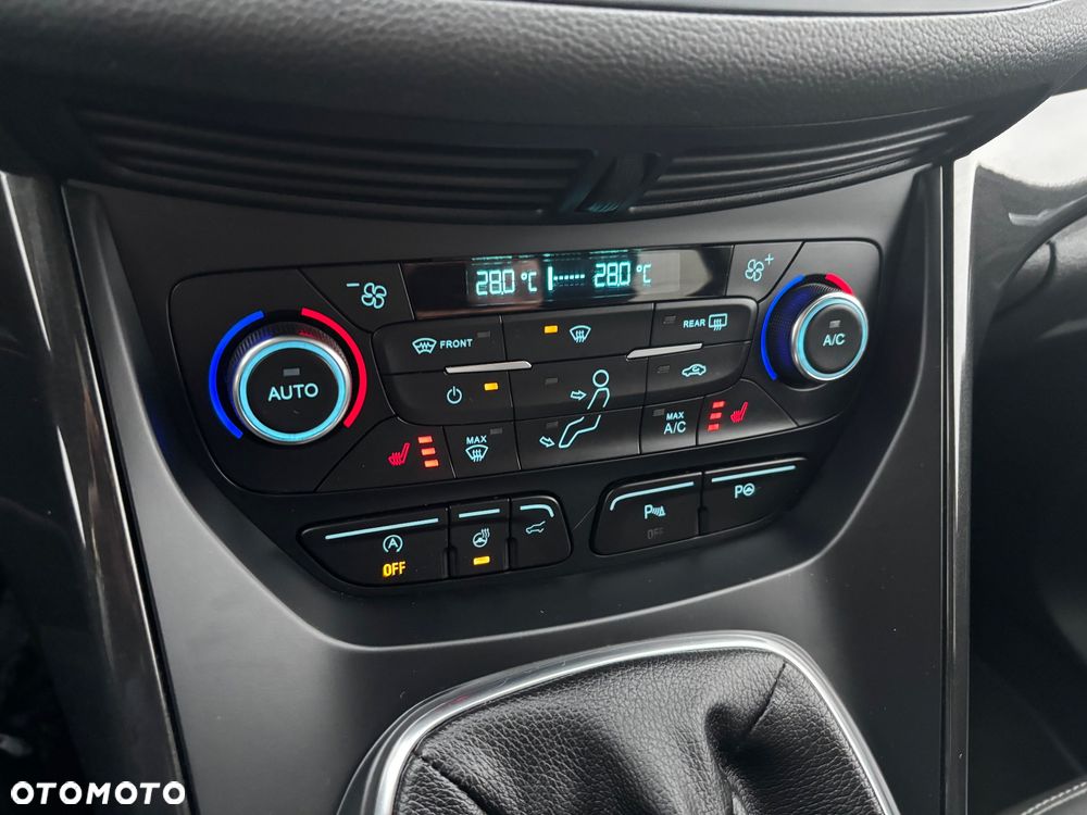 Ford Kuga - 16