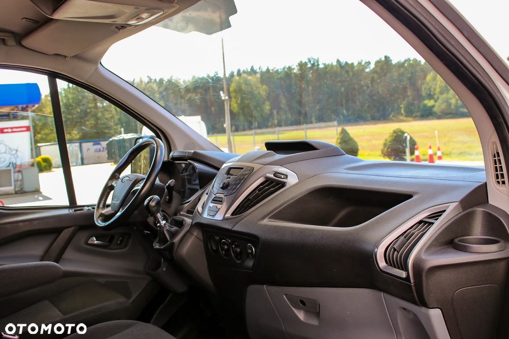 Ford Custom long - 20