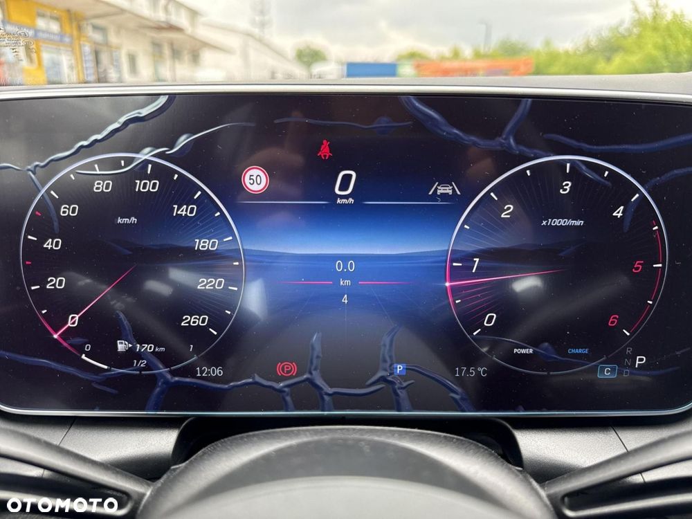 Mercedes-Benz GLC - 25