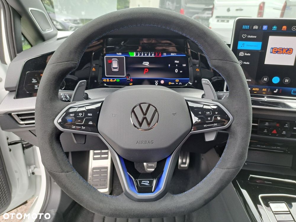 Volkswagen Golf Variant 2.0 TSI 4Motion R - 18