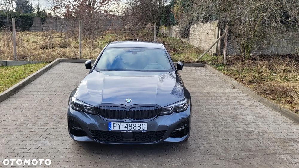 BMW Seria 3 2021 photo 3