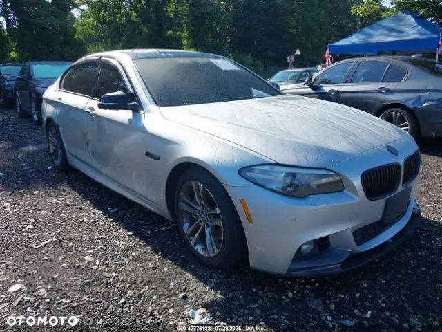 BMW Seria 5 550i - 1