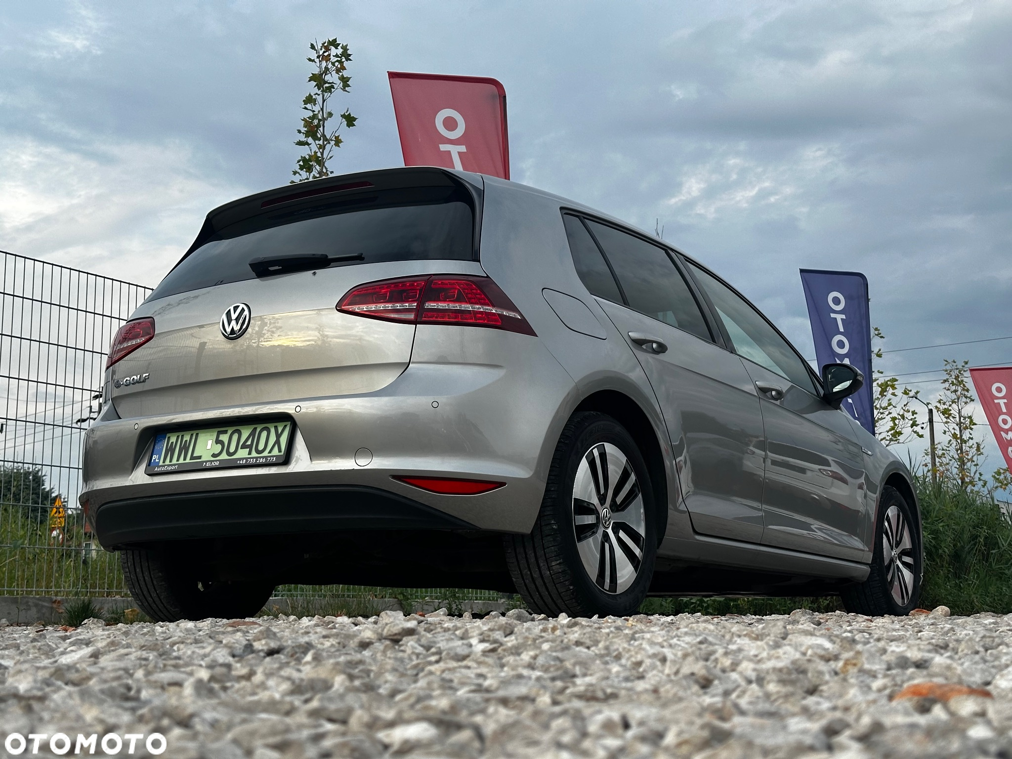 Volkswagen Golf - 11
