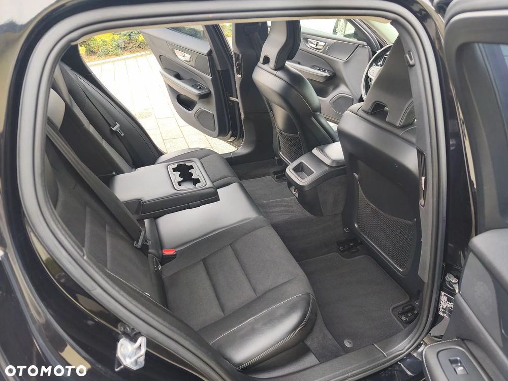 Volvo V60 D3 Momentum Core - 15