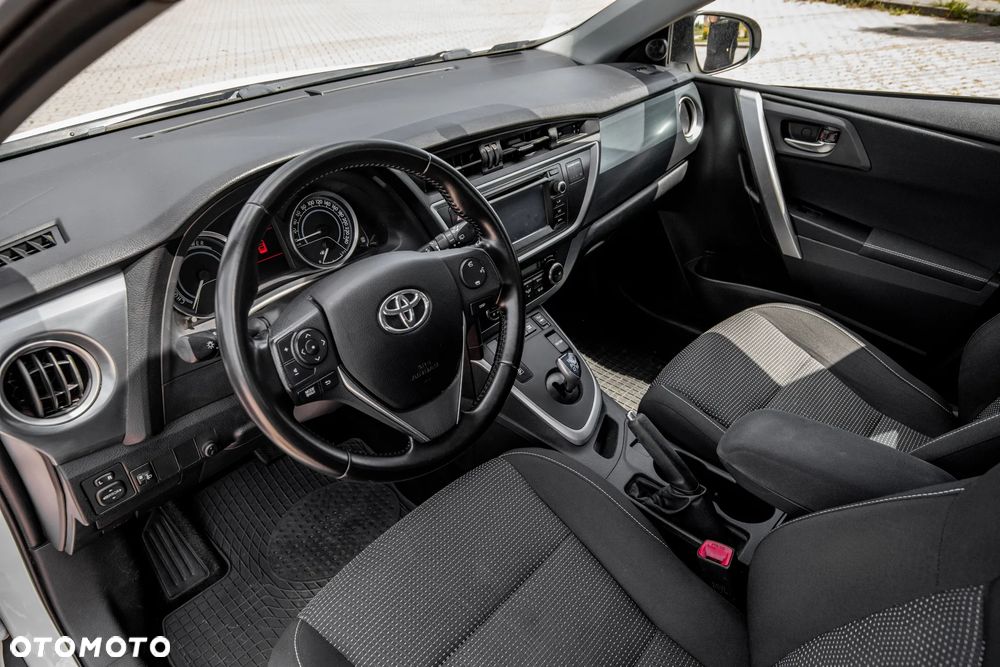 Toyota Auris - 8