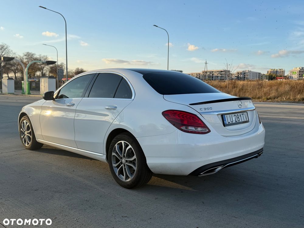 Mercedes-Benz Klasa C 300 7G-TRONIC - 10