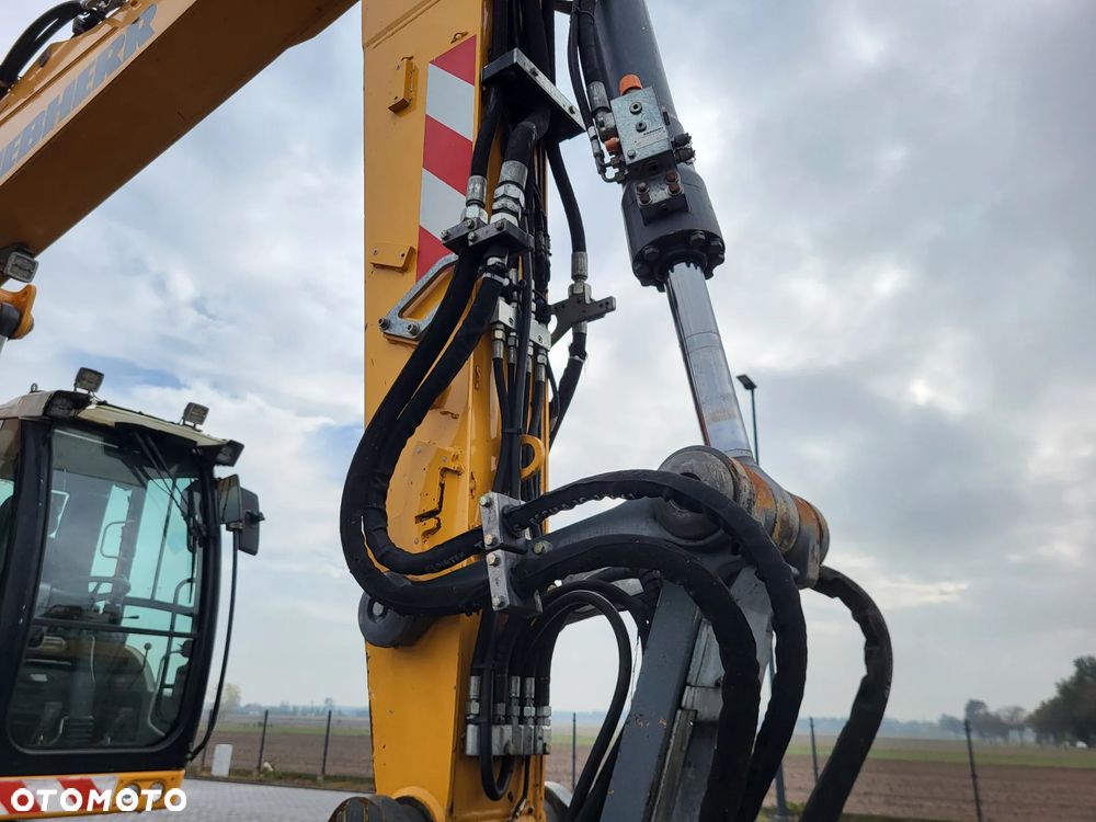 Liebherr A918 Compact / z Niemiec / Stan idealny / - 11