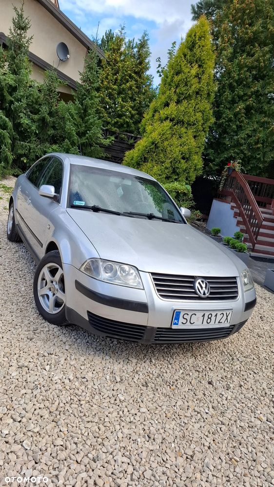 Volkswagen Passat 1.6 Comfortline - 10