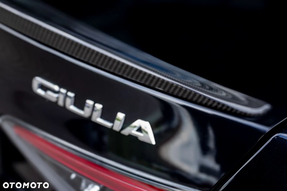 Alfa Romeo Giulia - 12