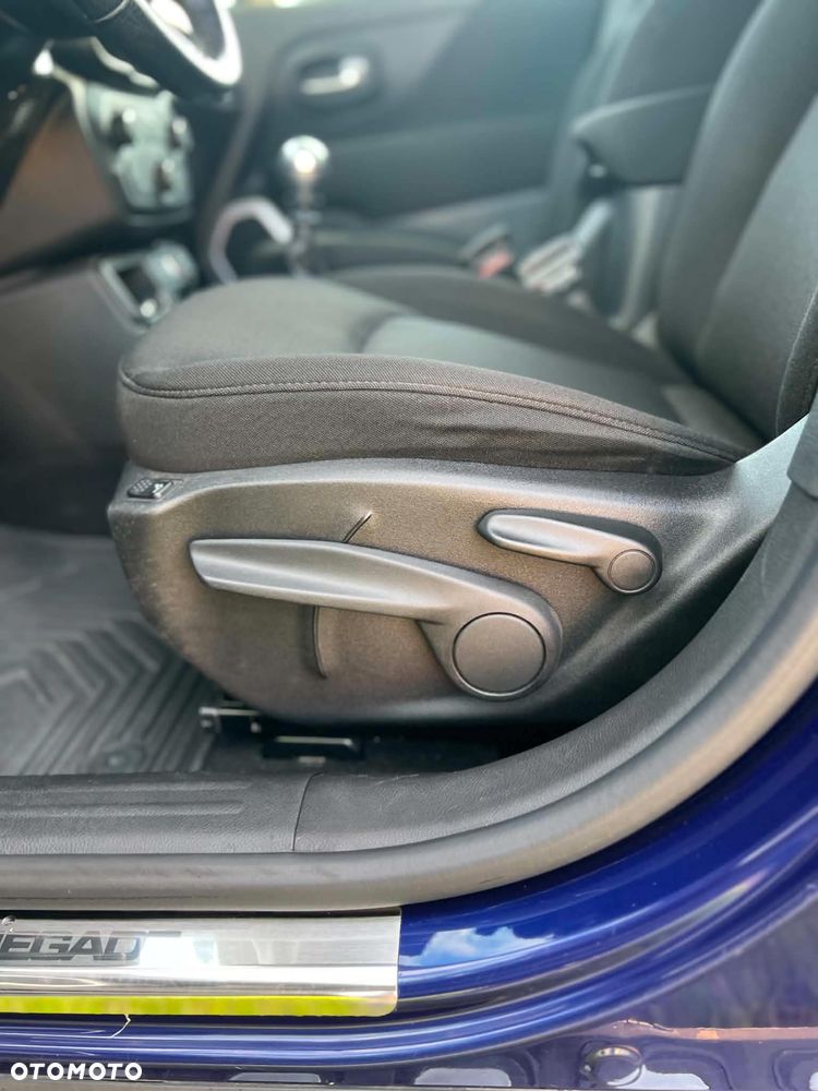 Jeep Renegade 1.6 MultiJet Longitude Adventure Edition - 17