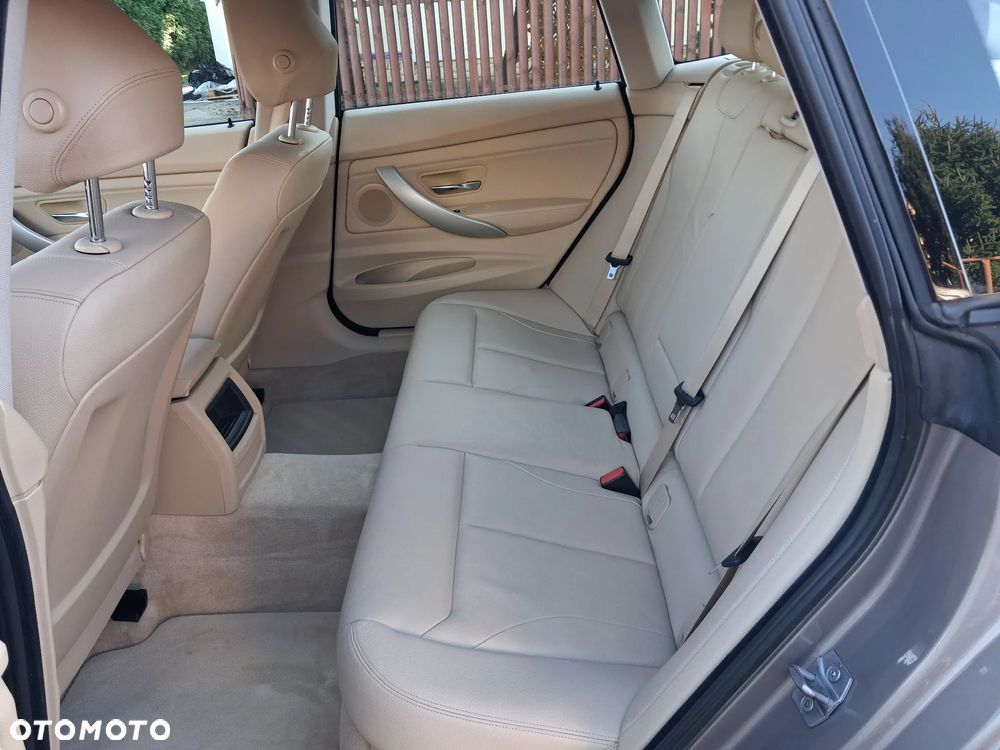 BMW 3GT 318d Luxury Line - 18