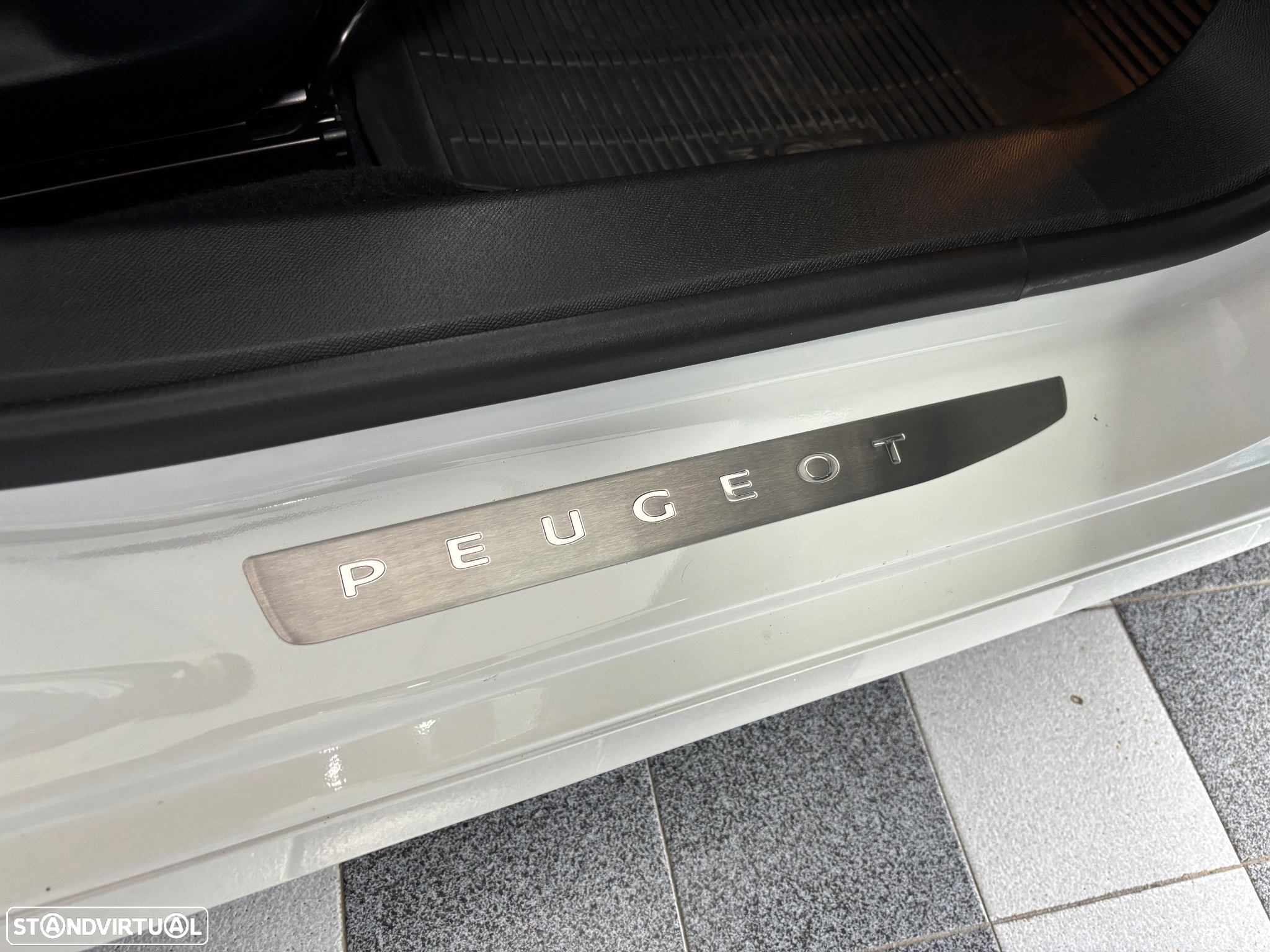Peugeot 308 1.5 BlueHDi GT Line EAT8 - 33