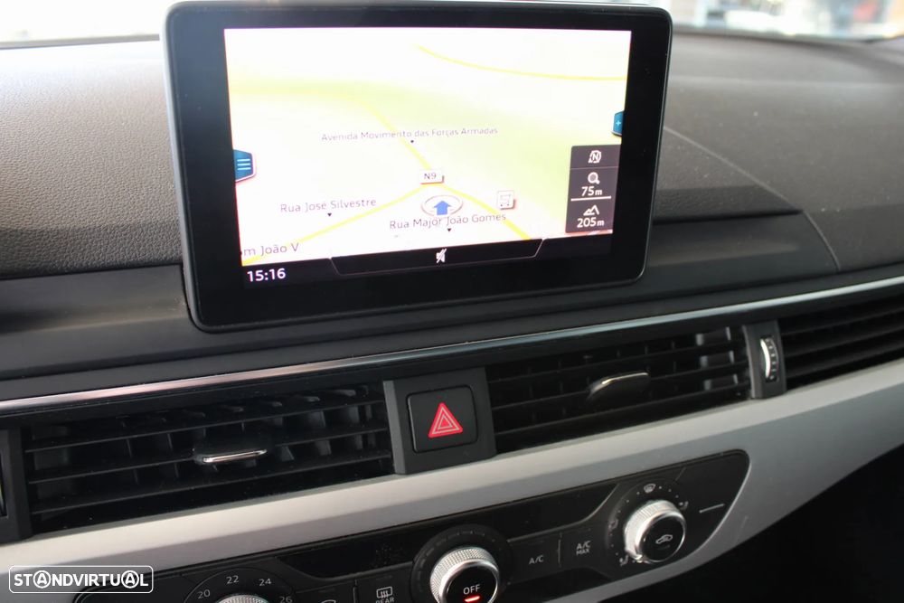 Audi A4 Avant 2.0 TDI S-line S tronic - 11