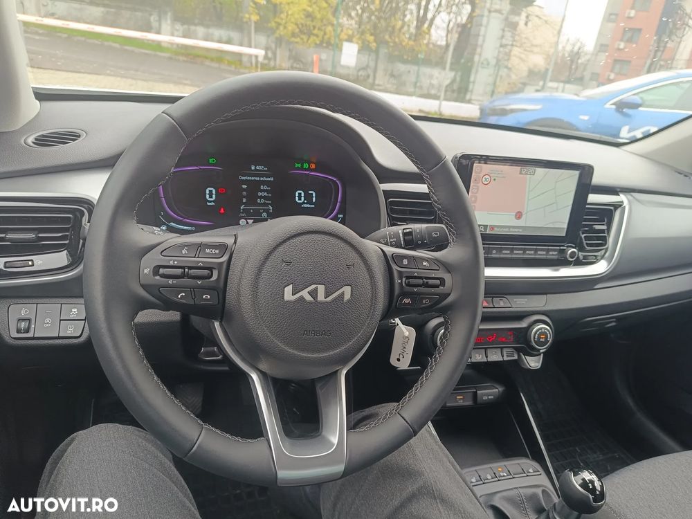 Kia Stonic 1.2 MPI 5MT Urban - 13