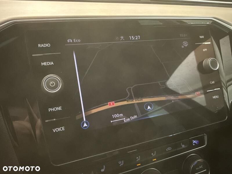 Volkswagen Passat - 16