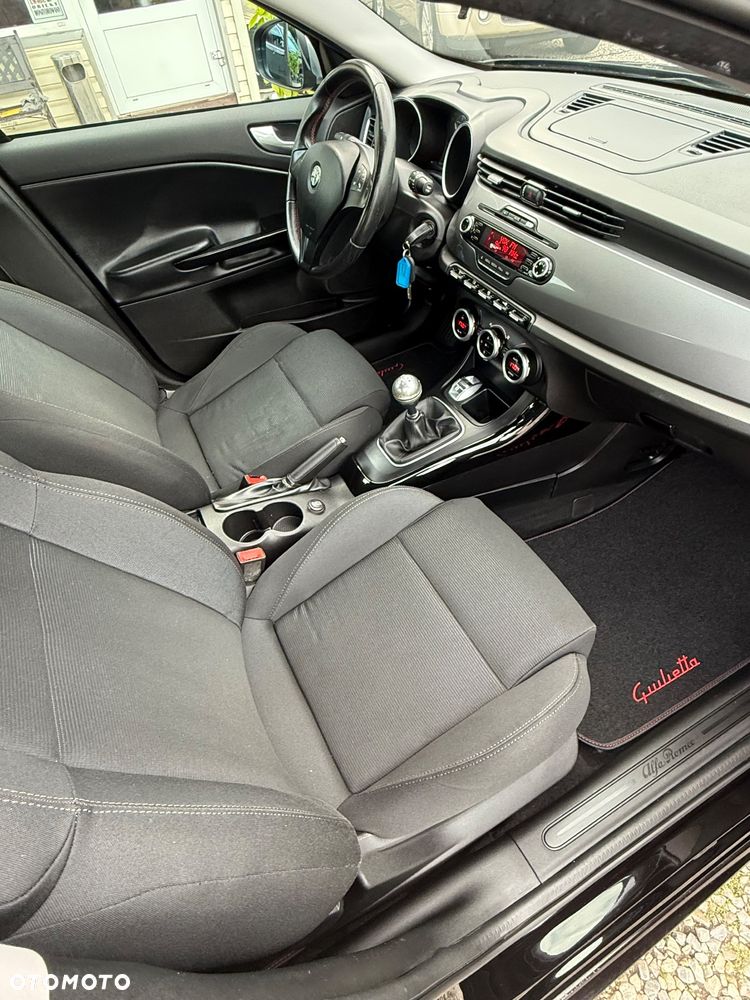 Alfa Romeo Giulietta - 12