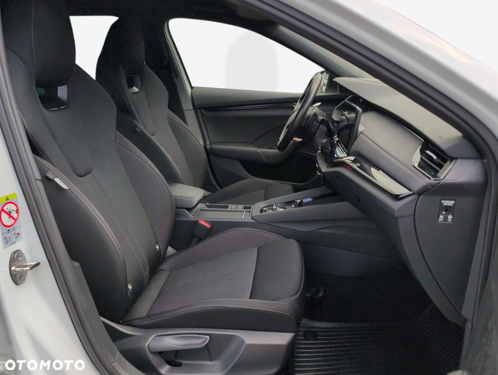 Skoda Octavia 2.0 TDI Sportline DSG - 16