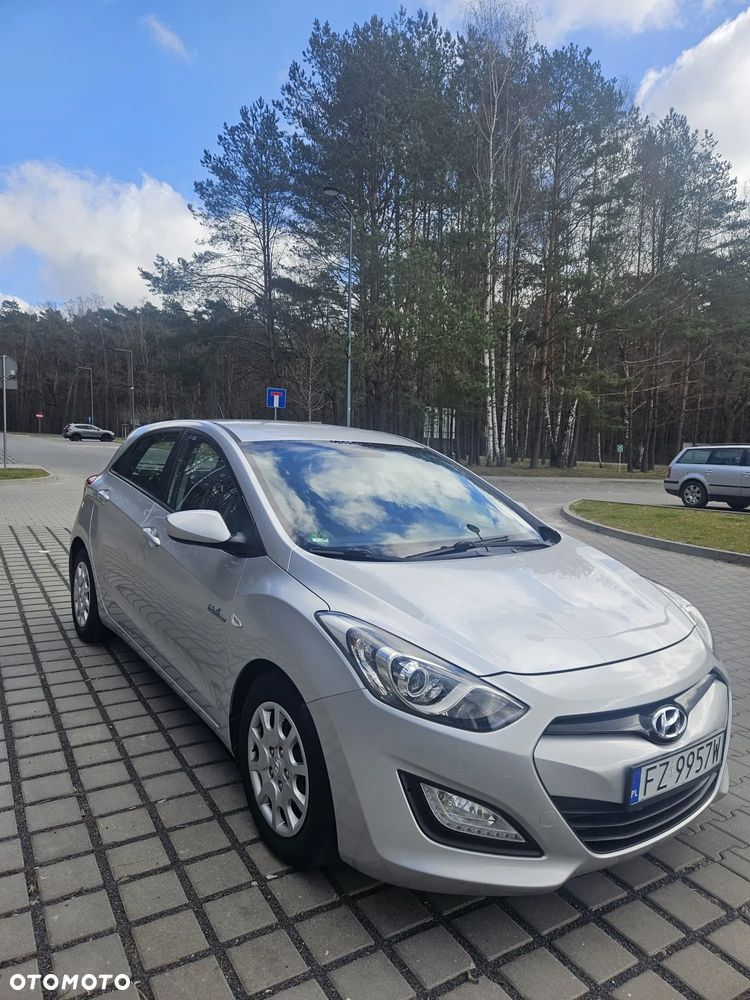 Hyundai i30 blue 1.6 GDI Style - 2