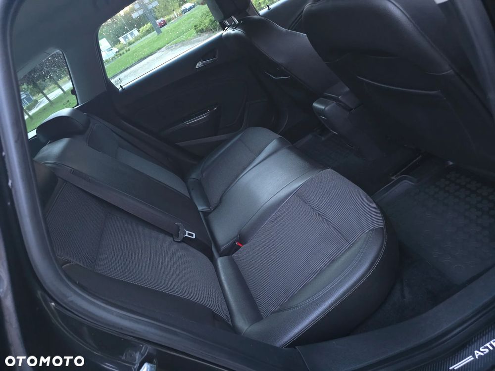Opel Astra 1.4 T Cosmo - 16