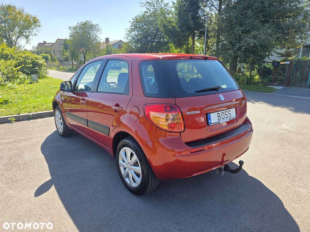 Suzuki SX4 - 4