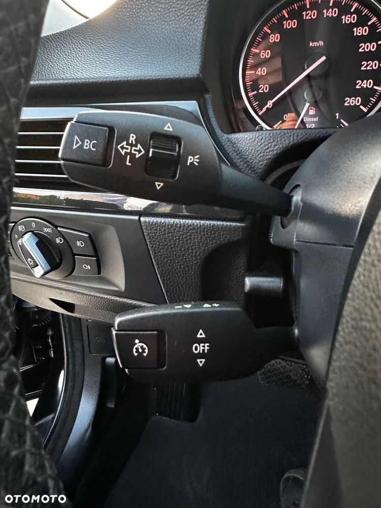 BMW Seria 3 - 37